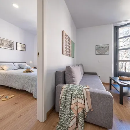 Tarragona Apartments تاراغونا