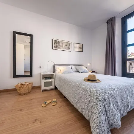 شقة Tarragona Apartments *